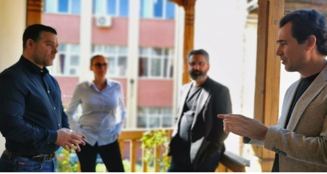 Poza produs Ciprian Ciucu – Primăria Sectorului 6 - Podcast OAR București/ Fast talks #19 – Discuții despre București cu candidații la primăriile Capitalei